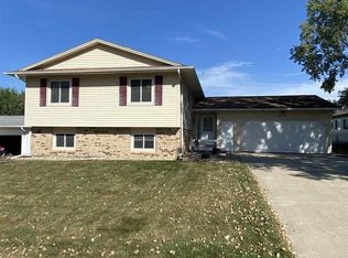 4112 Sturgis Dr, Cedar Falls, IA 50613