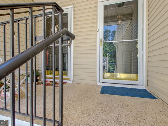 606 Ridgelake Dr, Peachtree City, GA 30269