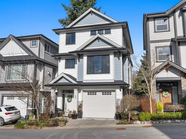 4295 Old Clayburn Rd #22, Abbotsford, BC V3G 0G4