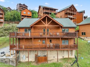 1237 Bird Nest Way, Sevierville, TN 37876