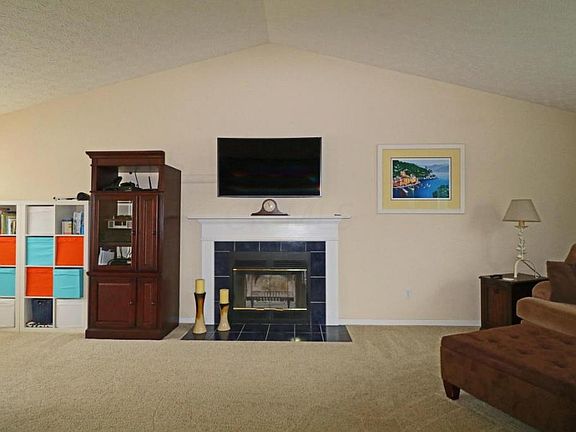 5th image of 732 Woodington Dr