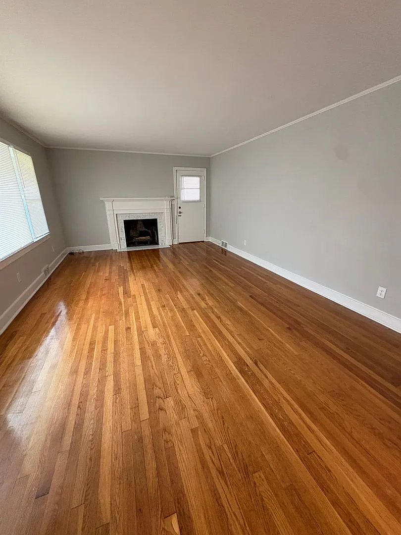 Beautiful newly updated single family home move in ready! — Photo 4