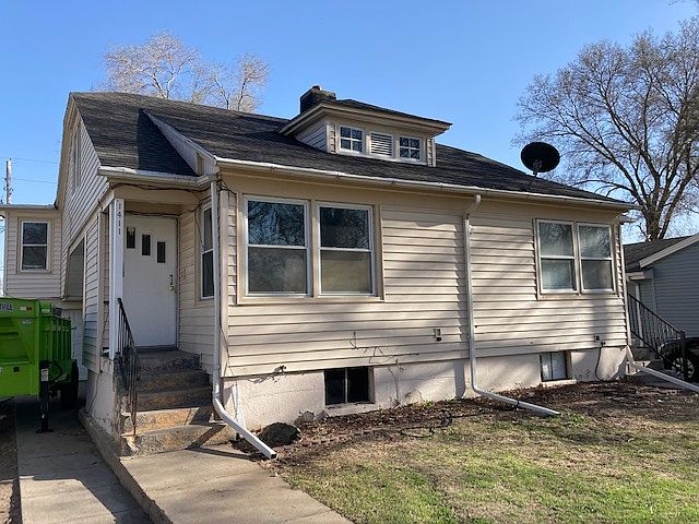 1st image of 1411 W Louise St
