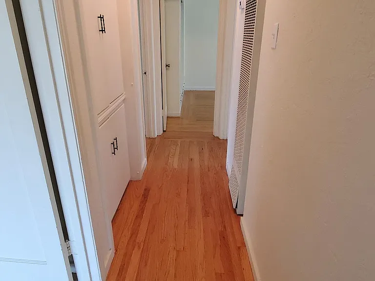 680 Alcatraz Ave — Photo 9