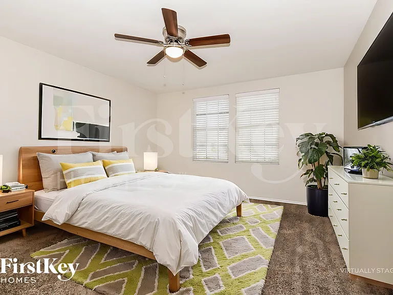 609 Rosemary Dr — Photo 12