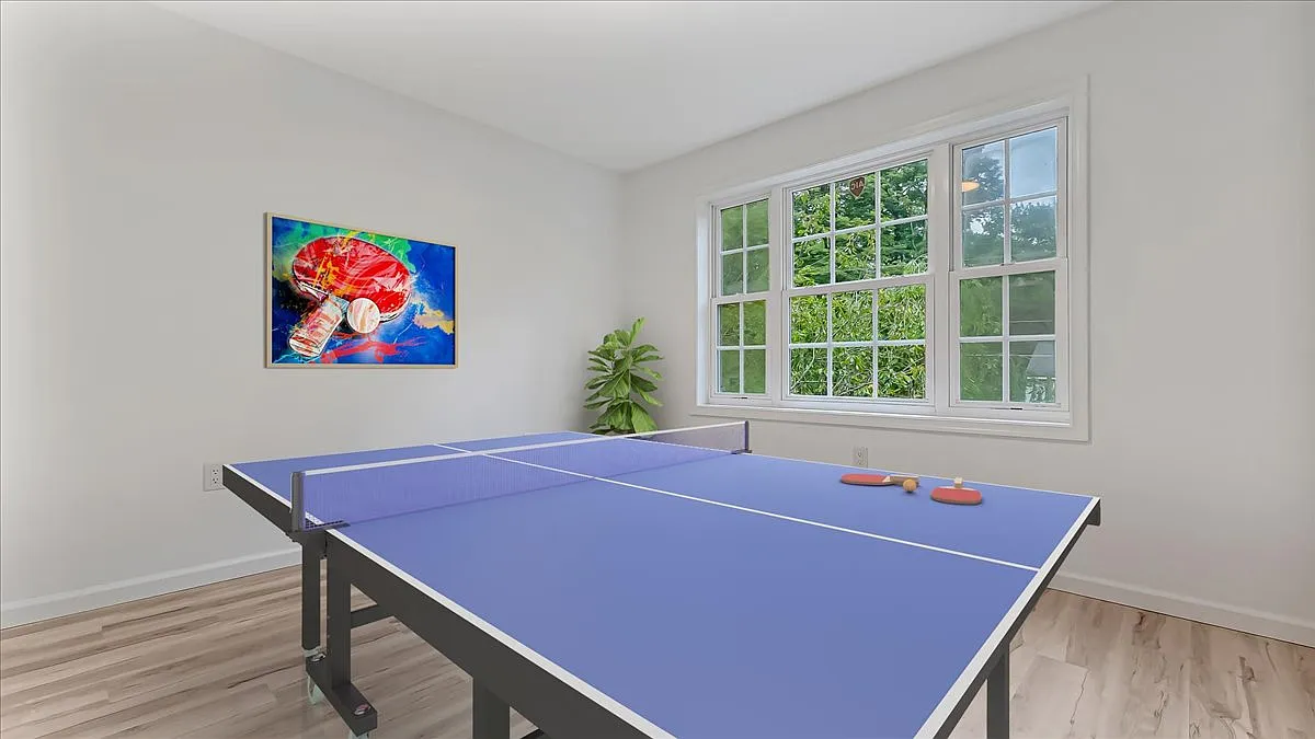 4 bed, 2464 sqft, $3,000 — Photo 4