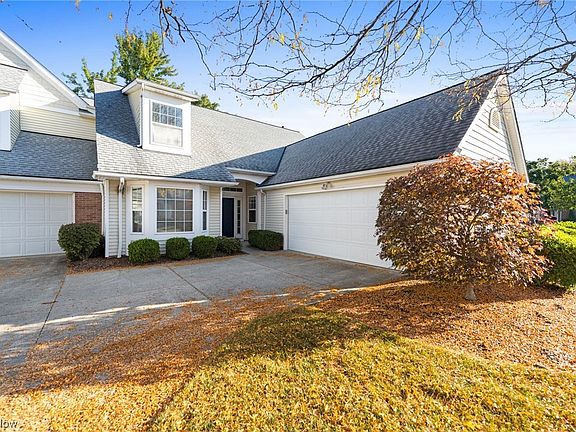 2nd image of 29334 Dewberry Ln #35