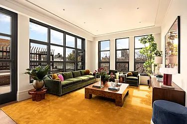 127 Kent Avenue, #4A