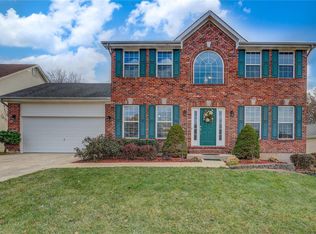 3913 White Rose Ln, Saint Charles, MO 63304