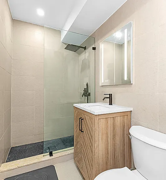 228 E 25th St #3 — Photo 4
