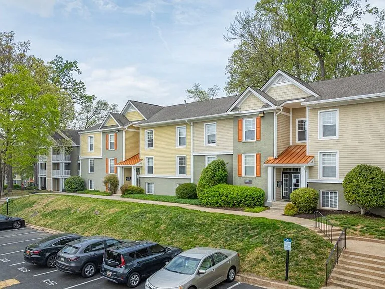 Ellicott Grove — Photo 46