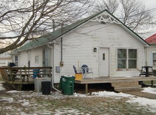 120 W Main St, Agency, IA 52530