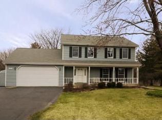 1957 South St, Geneva, IL 60134