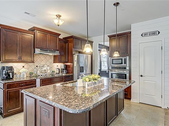 4th image of 1407 Sedona Ln