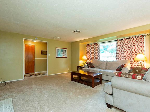 5th image of 1603 Southbrook Dr