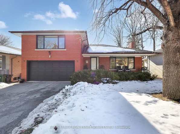34 Bearbury Dr, Toronto, ON M9C 2G9
