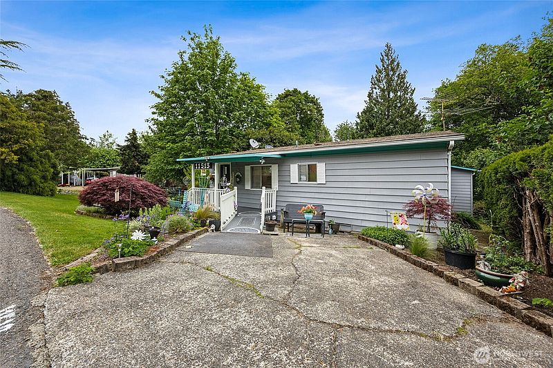 2nd image of 11513 155th Avenue SE