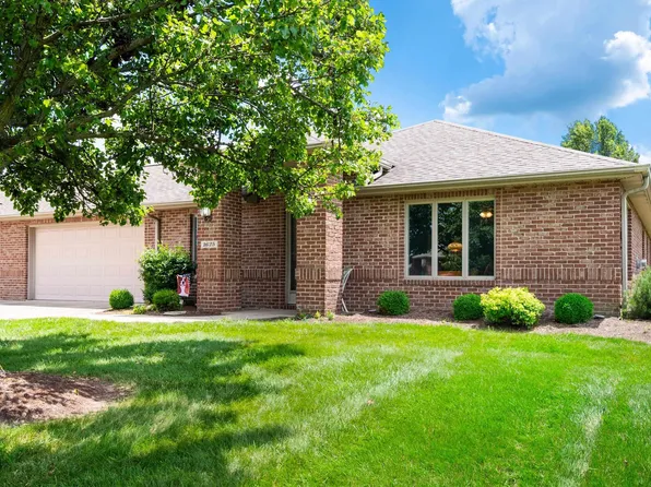 1625 S Patriot Dr, Yorktown, IN 47396