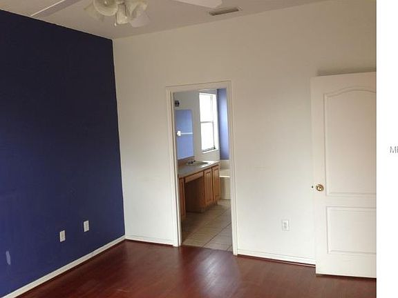 5th image of 22542 Laureldale Dr