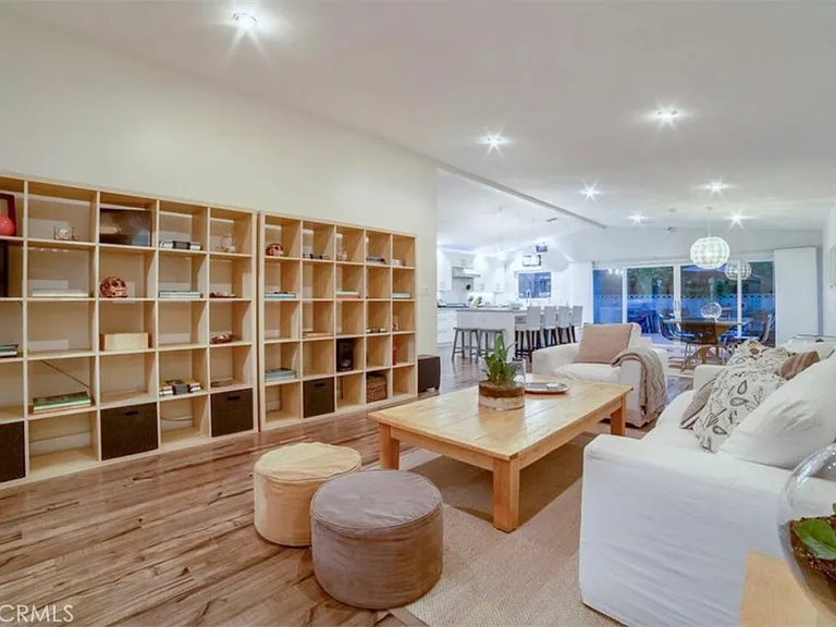 1530 Marine Ave — Photo 13