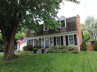 205 Catoctin Cir NE, Leesburg, VA 20176