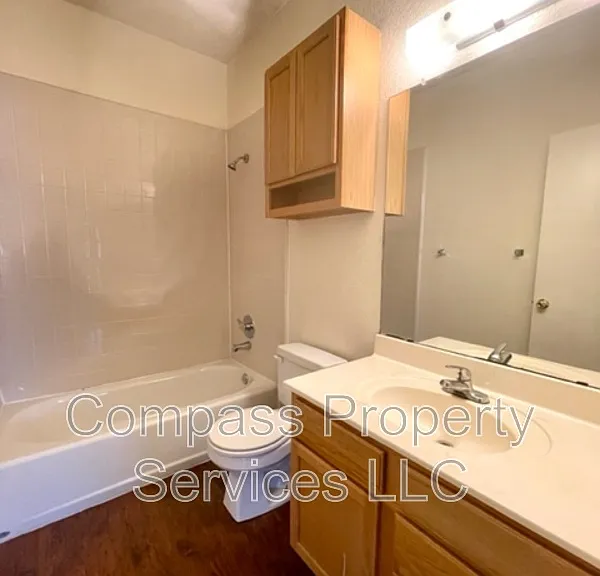 1909B S 14th St #1909B S 14TH — Photo 8