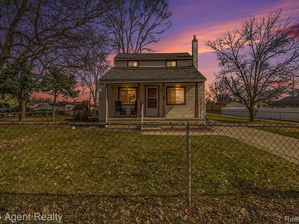 27302 Park Ct, Madison Heights, MI 48071