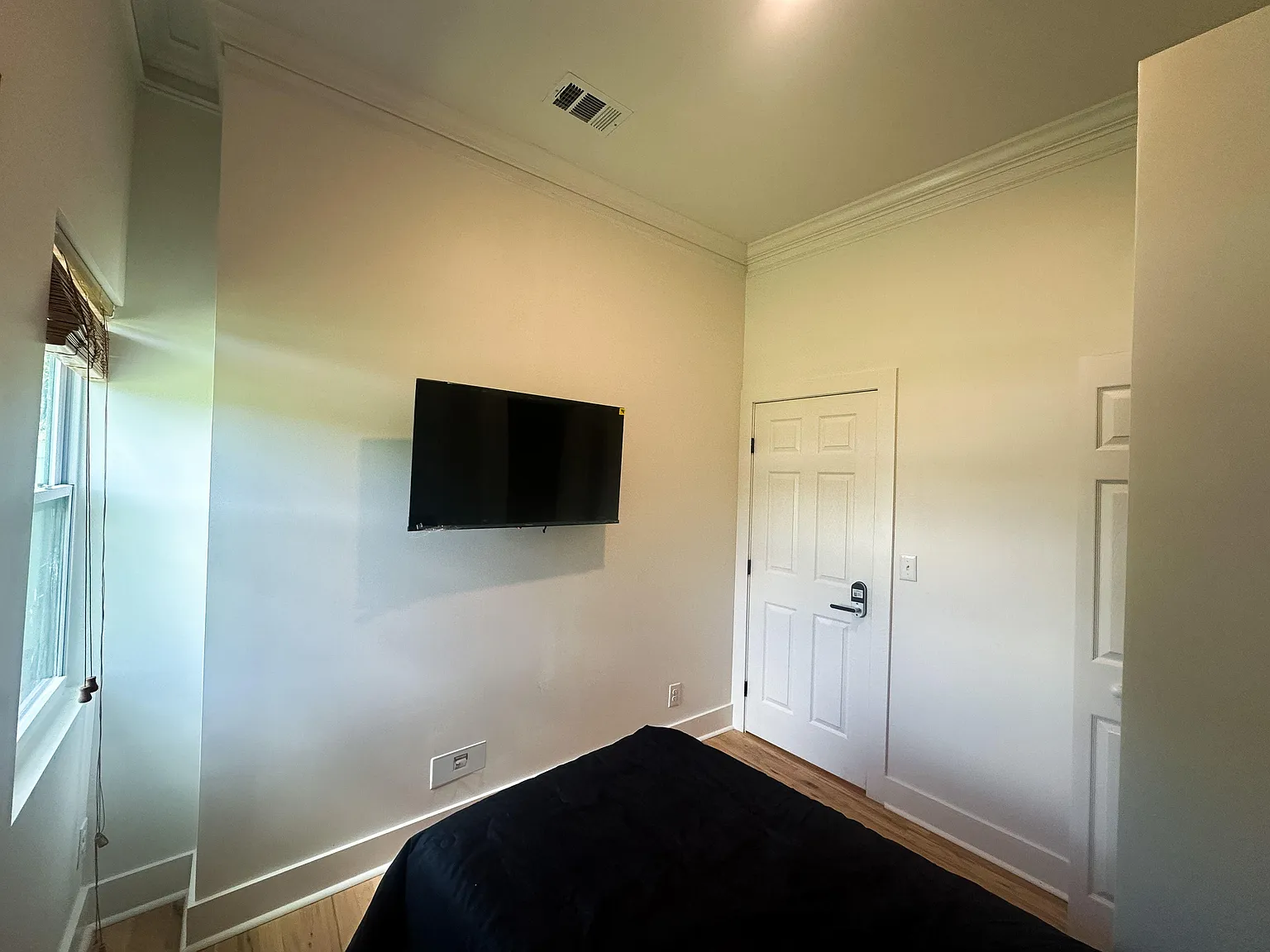4 bed, 3.0 bath, 1250 sqft, $797 — Photo 2