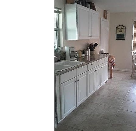 2nd image of 318 NE 11th Pl