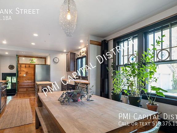 3rd image of 12 Bank St