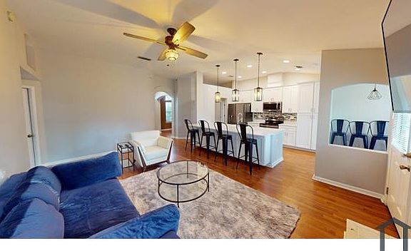 5th image of 2616 Dale View Dr