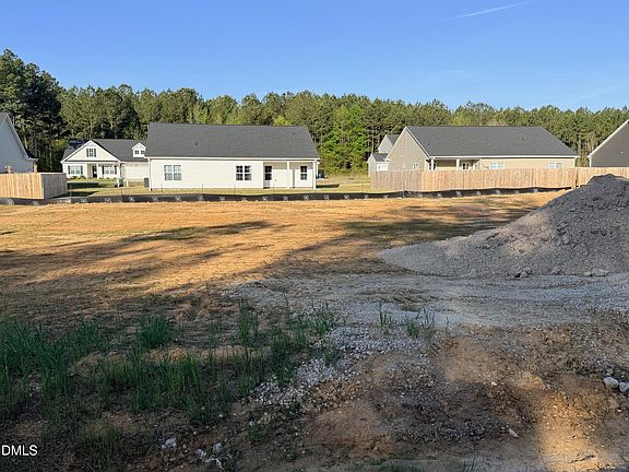4th image of 48 Loganberry Rd