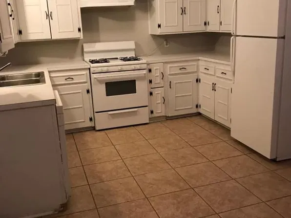2008 Knoxville St, Fort Smith, AR 72901