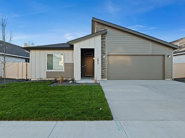 3917 N Amberwood Ave — Photo 25