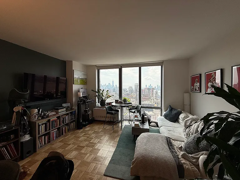 312 11th Ave #32D — Photo 1