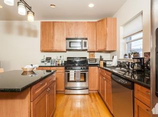3339 W Irving Park Rd UNIT 4W, Chicago, IL 60618