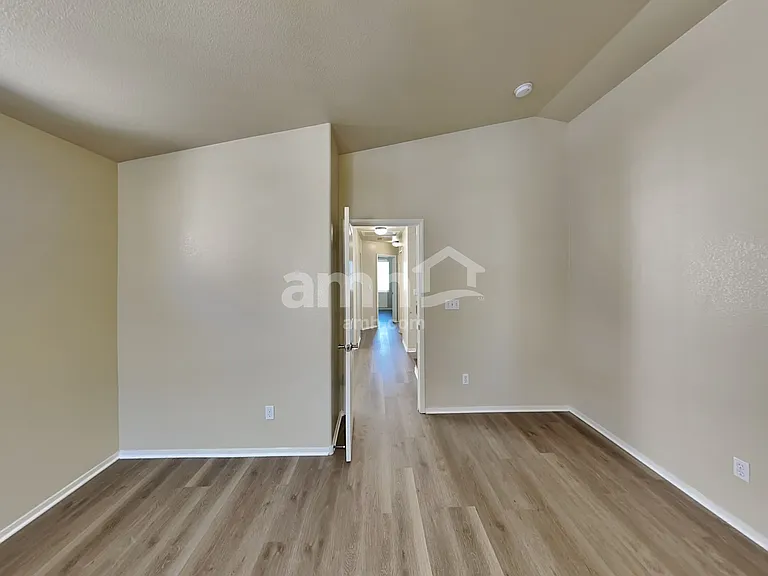 6215 Van Eps Ct — Photo 10