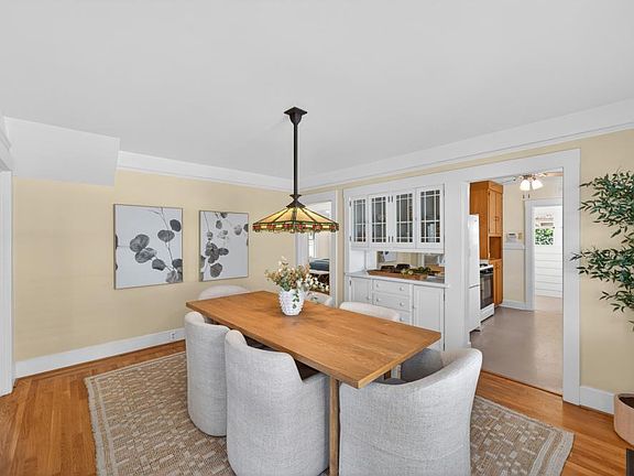 3rd image of 1026 37th St