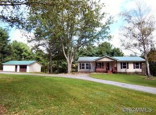 129 School House Rd, Mills River, NC 28759