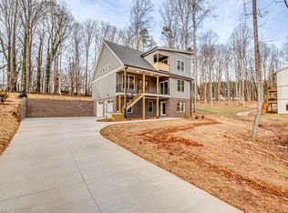 8112 Deverow Ct, Lewisville, NC 27023