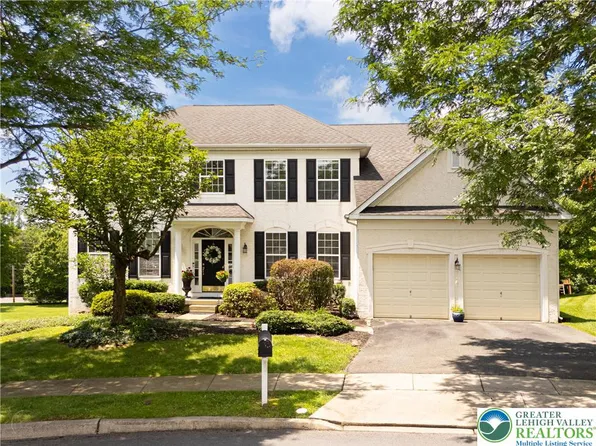2170 Light Horse Harry Rd, Macungie, PA 18062