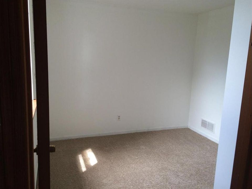1st image of 1179 Shuler Ave #B