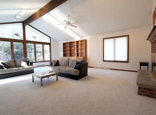 1900 W Greenwood Rd, Glendale, WI 53209