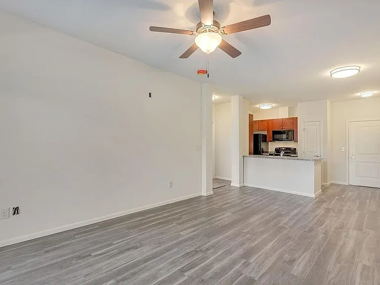 1230 Pierce St — Photo 6