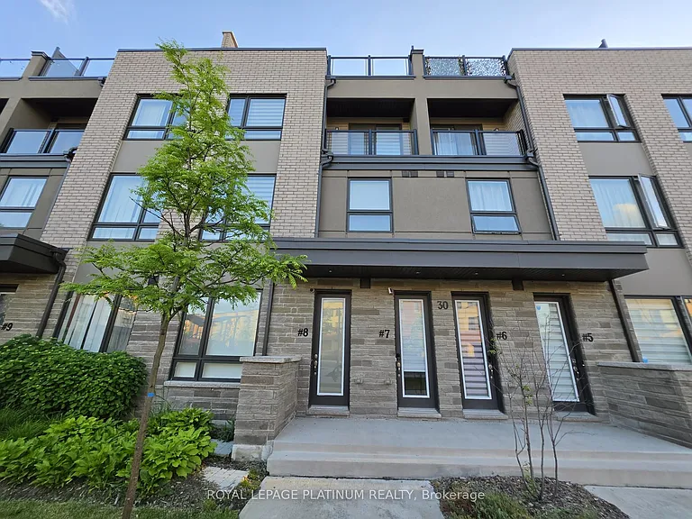 30 Woodstream Dr — Photo 2