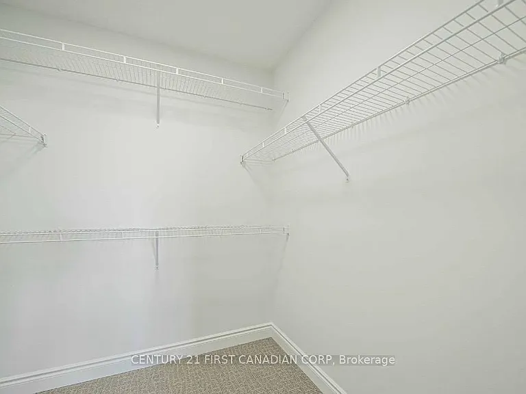 201 Roy McDonald Dr #UPPER — Photo 8