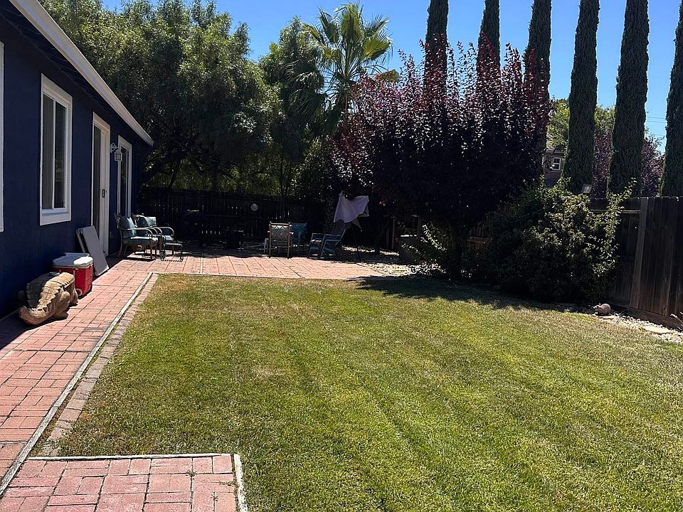 2nd image of 229 Millbrook Dr