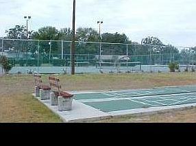 communtiy tennis and shuffle board