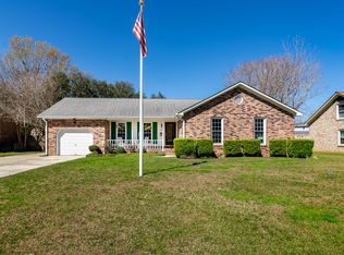 1589 Longview Rd, Mount Pleasant, SC 29464