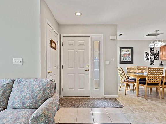 2nd image of 84 Orchard Oak Dr